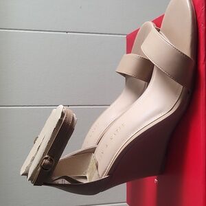 Kelly & Katie Tan Beige Heel Size 9